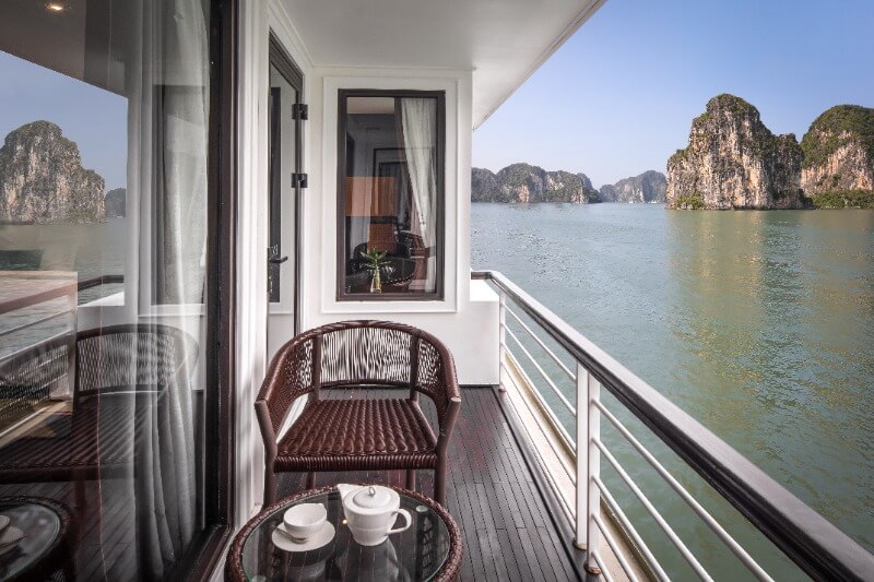 Ambassador Deluxe Cabin 2