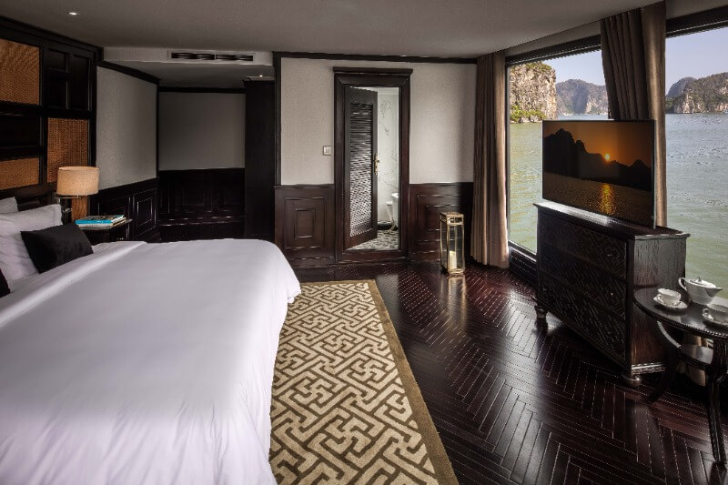 Ambassador Suite 2