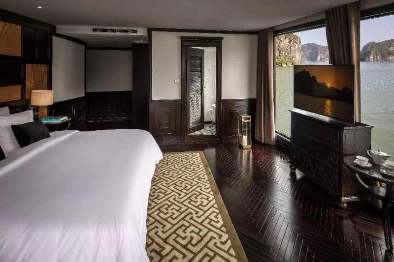 Ambassador Suite 2