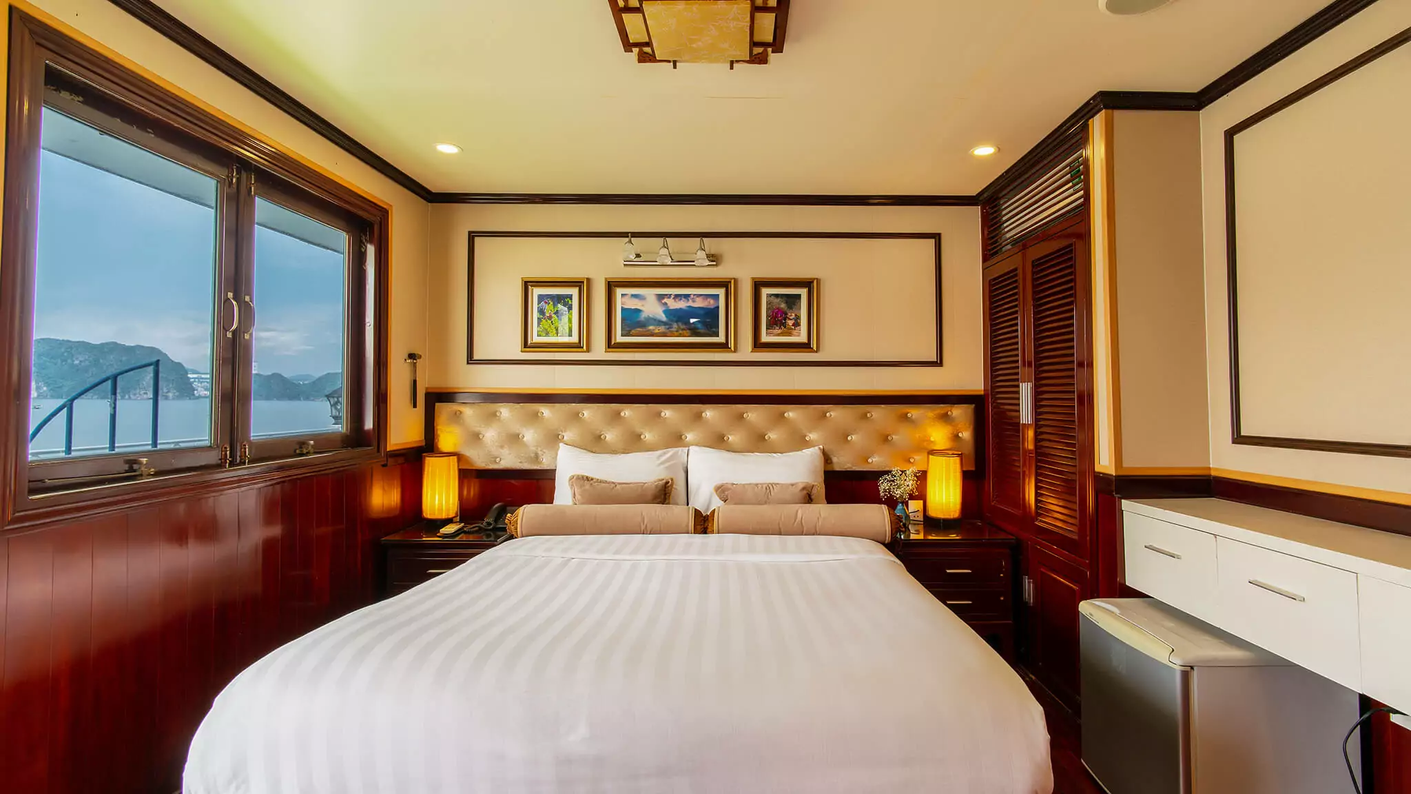 Deluxe Cabin 2