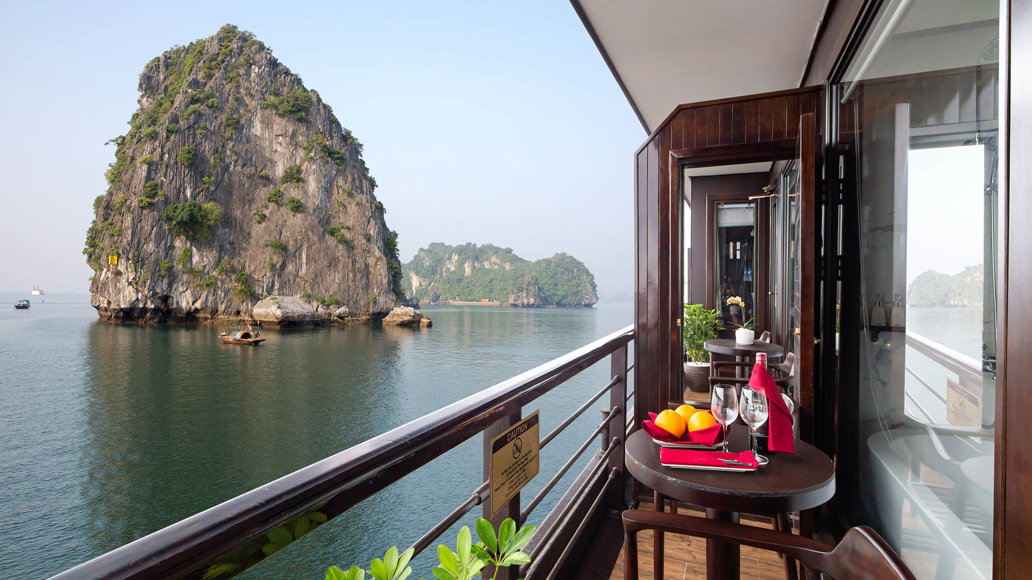 Deluxe Cabin With Balcony 4