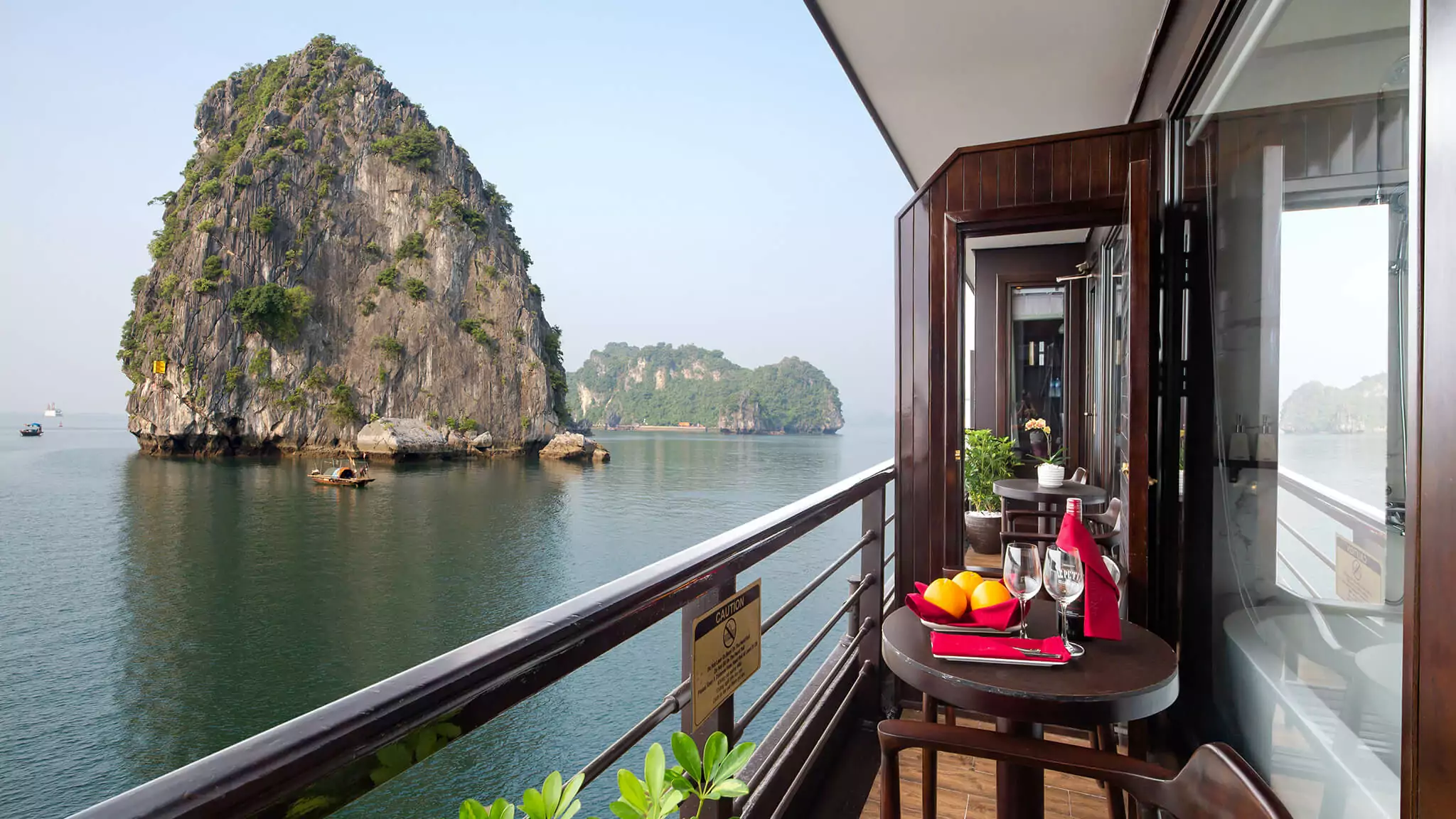 Deluxe Cabin With Balcony 4