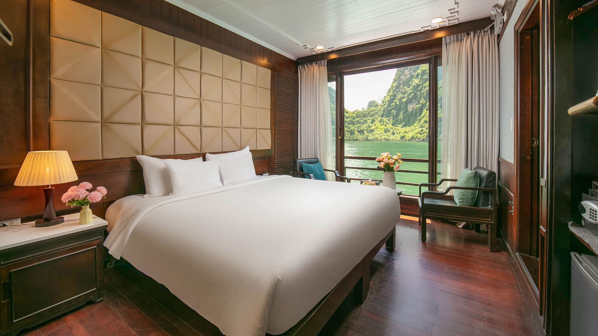 Deluxe Ocean View 1