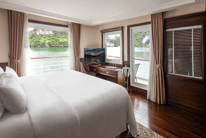 Elegance Balcony Suite 1
