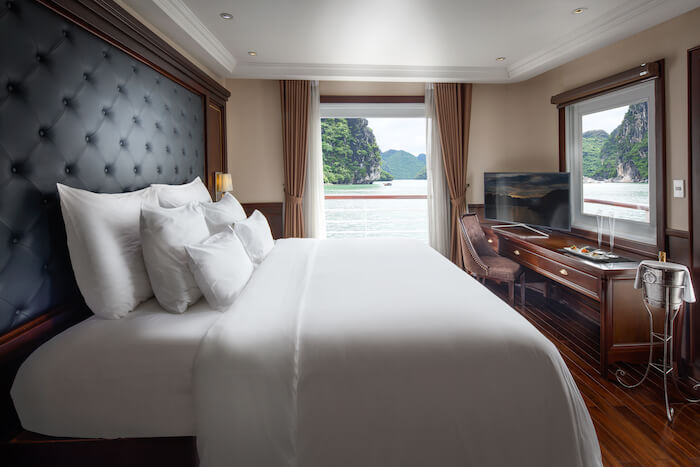 Elegance Balcony Suite 3