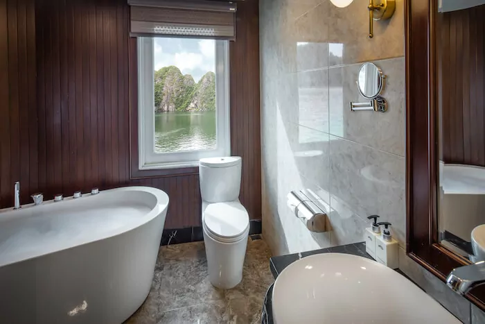 Elegance Balcony Suite 4