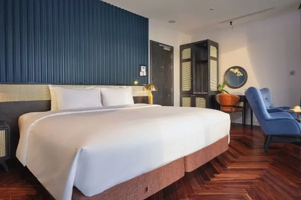 Elite Senior Premium Suite 4