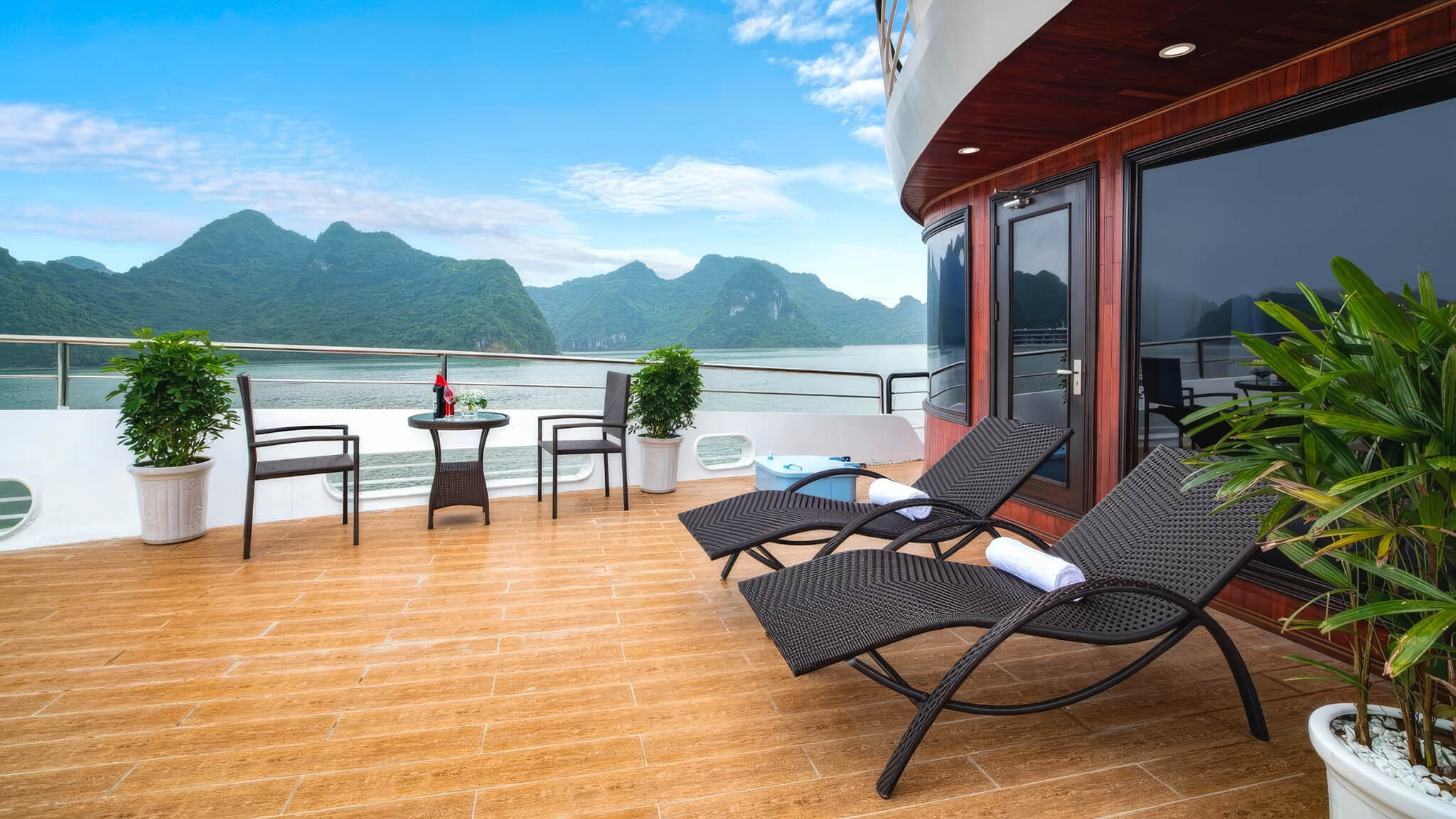Executive Suite 4