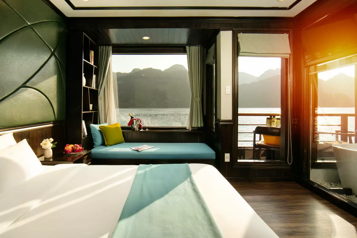Family Deluxe Cabin With Balcony 2