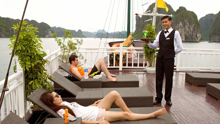 Halong Phoenix Cruiser - Top budget cruises in Halong Bay, Vietnam