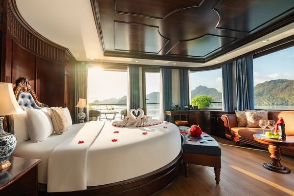 Honeymoon Suite Balcony 1
