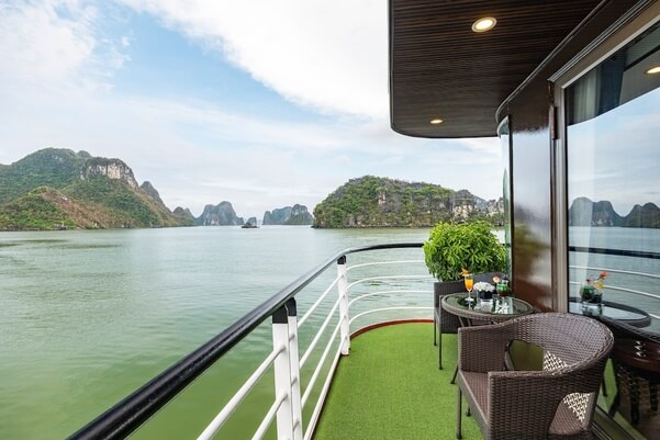 Honeymoon Suite Balcony 3