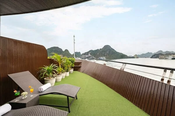 Honeymoon Suite Terrace 3