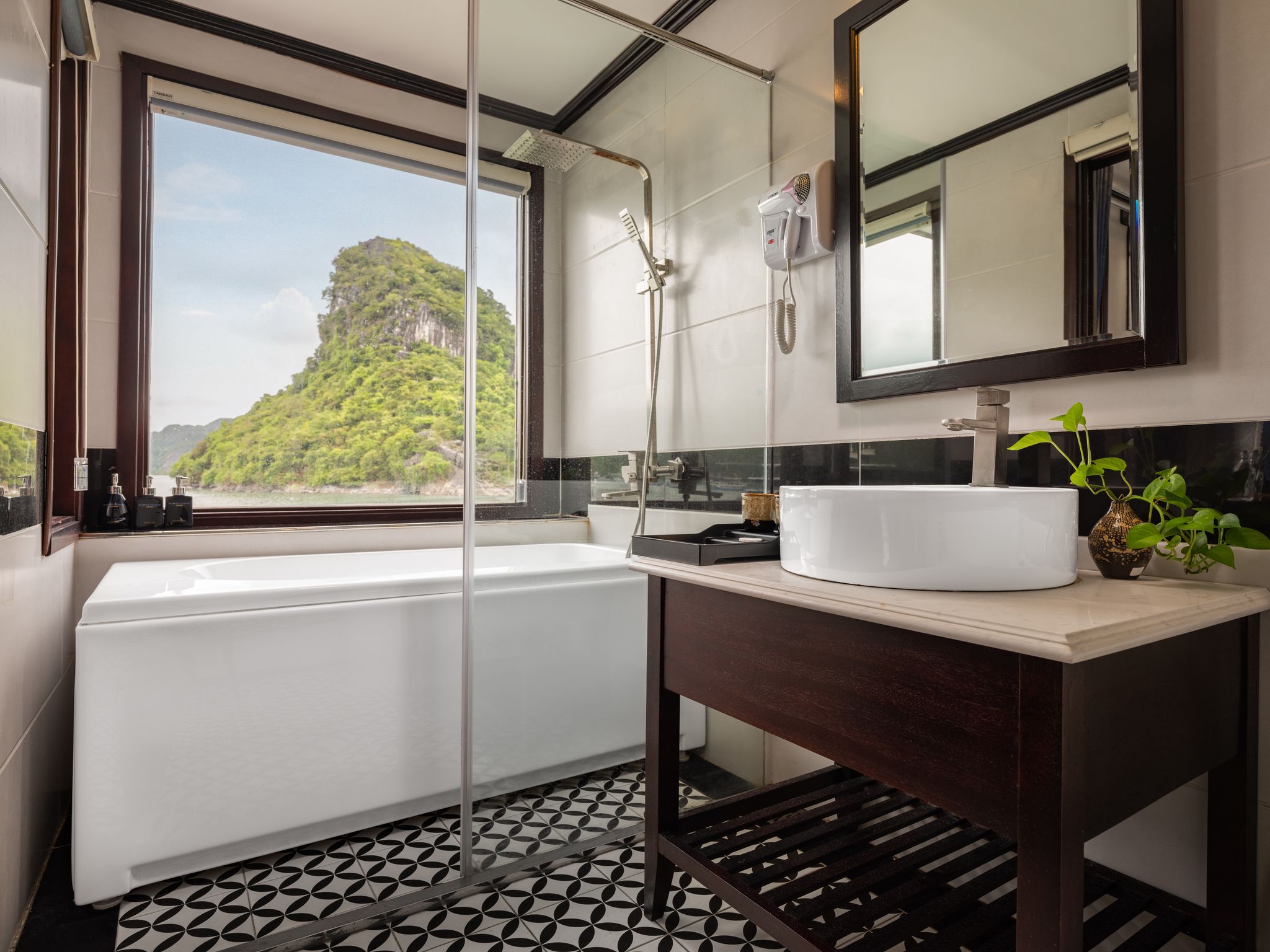Le Journey Elegance Cruise - Junior Suite 5