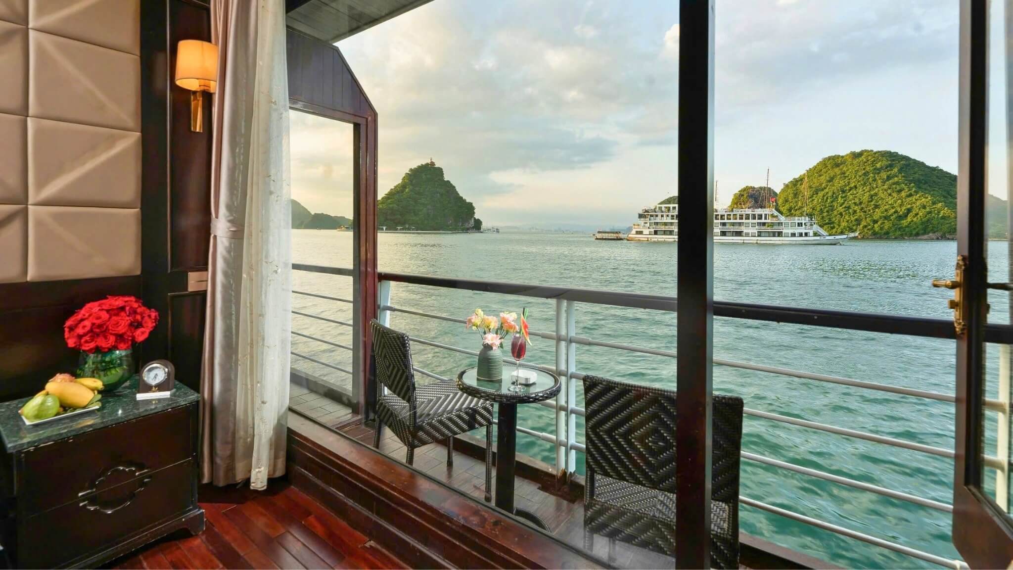 MilaLux Cruise Halong Bay - Family Junior Connecting 3