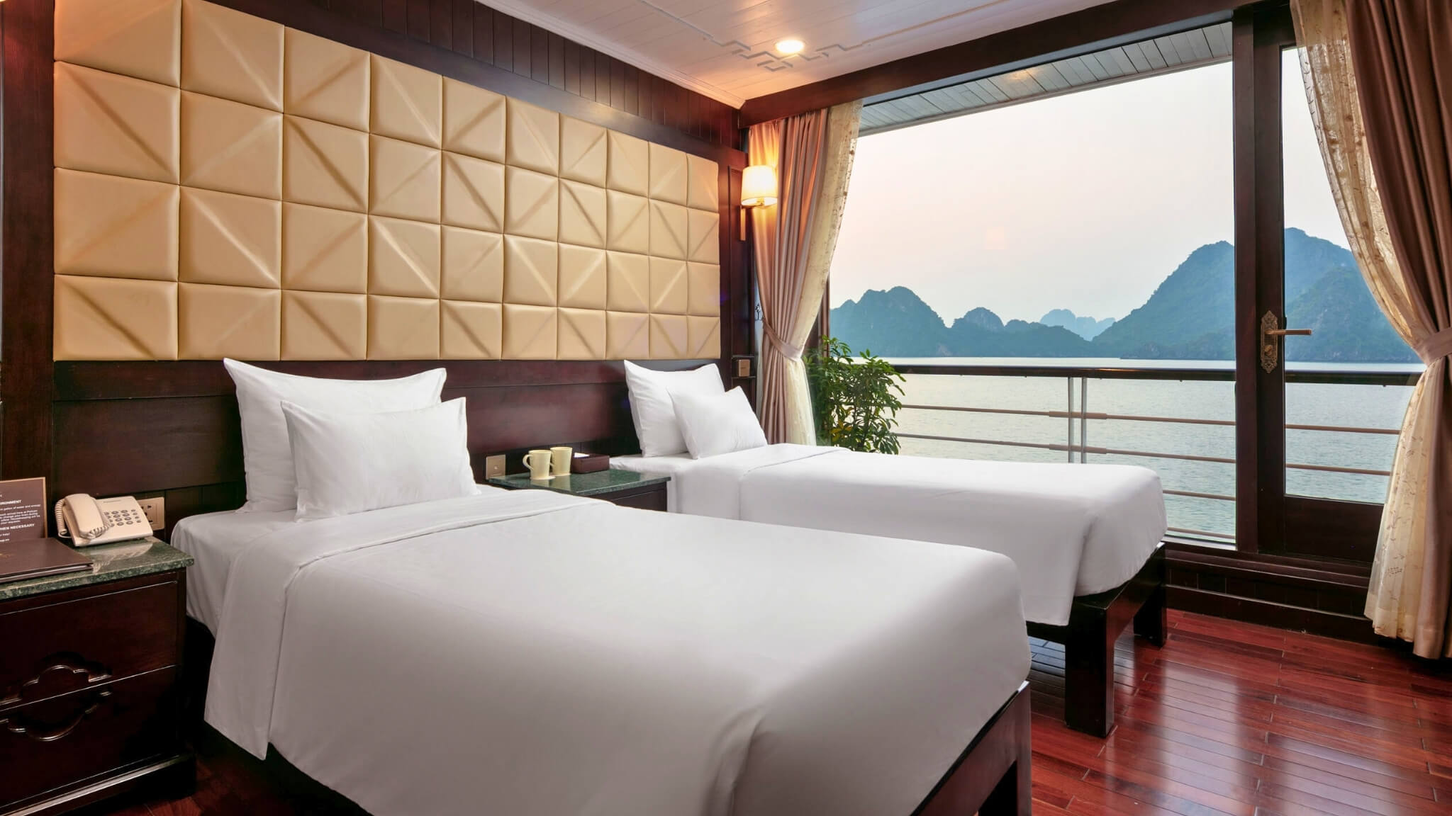 MilaLux Cruise Halong Bay - Junior Suite Balcony 2