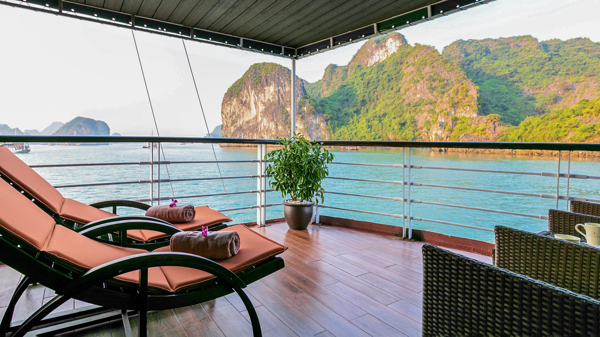 MilaLux Cruise Halong Bay - Royal Suite Balcony 5