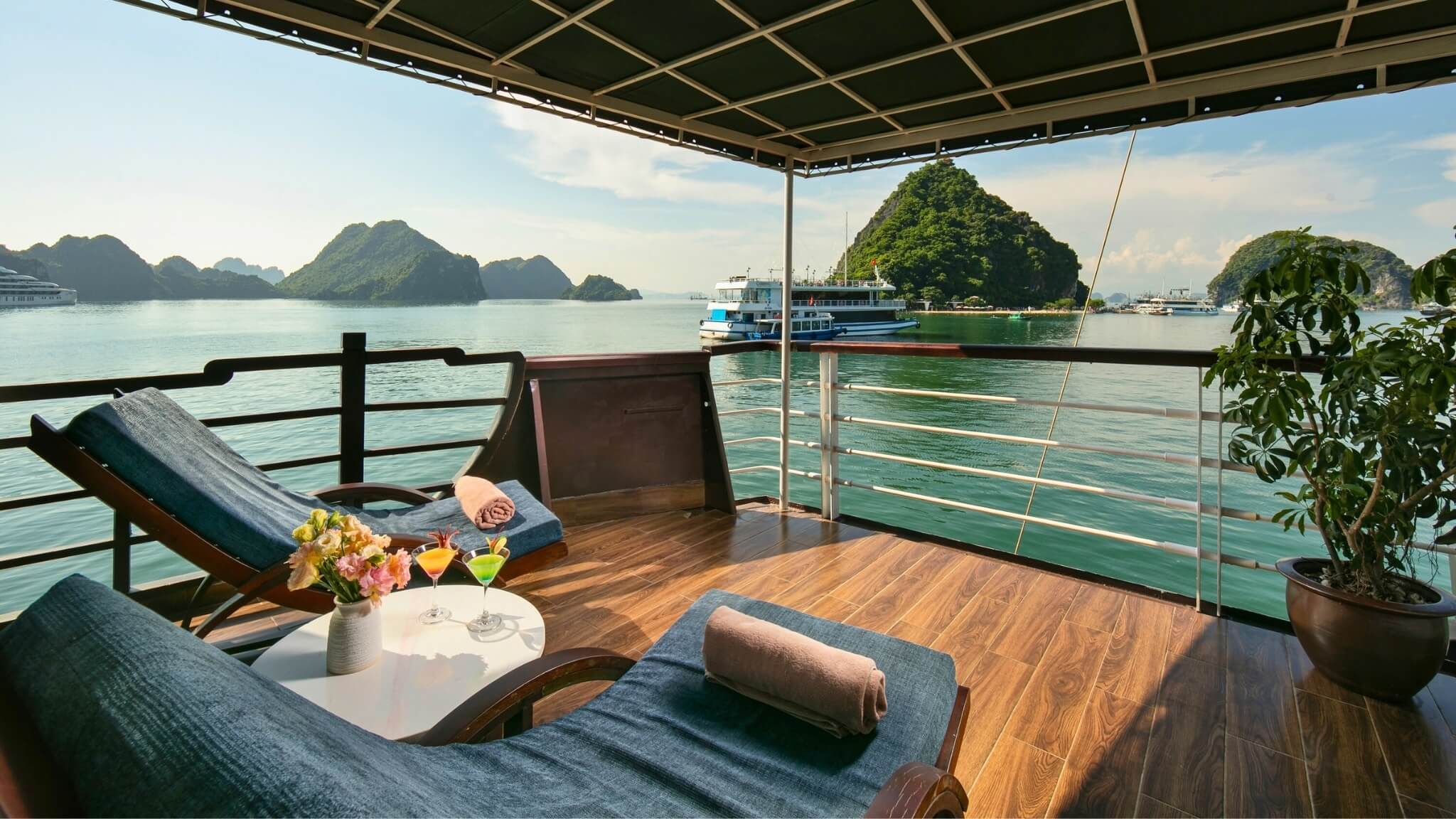 MilaLux Cruise Halong Bay - Royal Suite Balcony 6