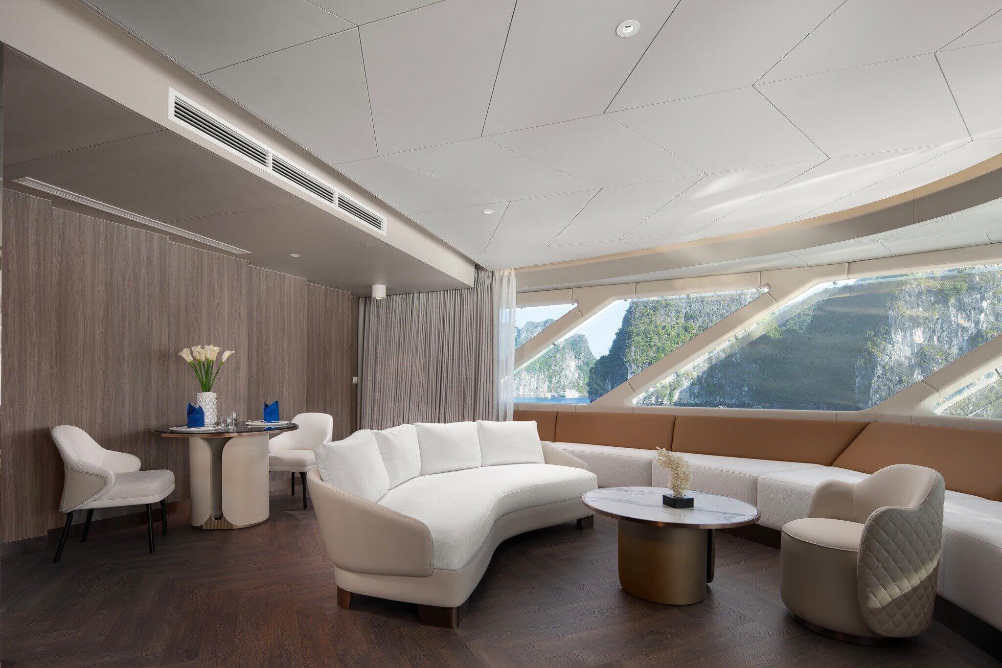 Oceania Suite 5