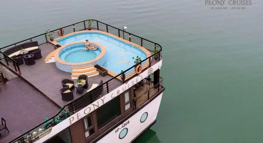 Peony Cruise  - Top Deluxe - Mid-range cruises in Lan Ha Bay & Cat Ba Island