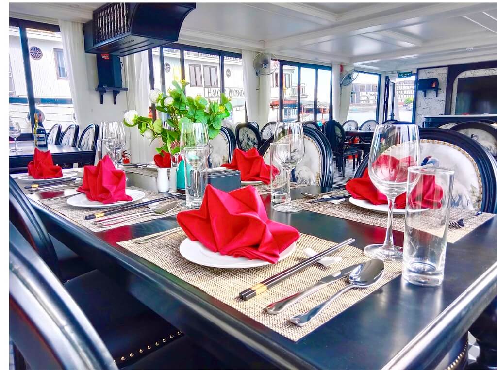 Phoenix Day Cruise Restaurant 2