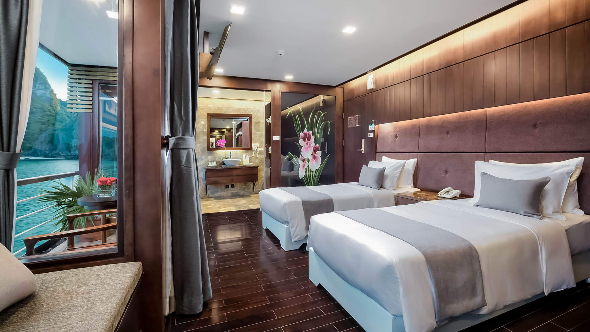 Premium Suite Balcony 2