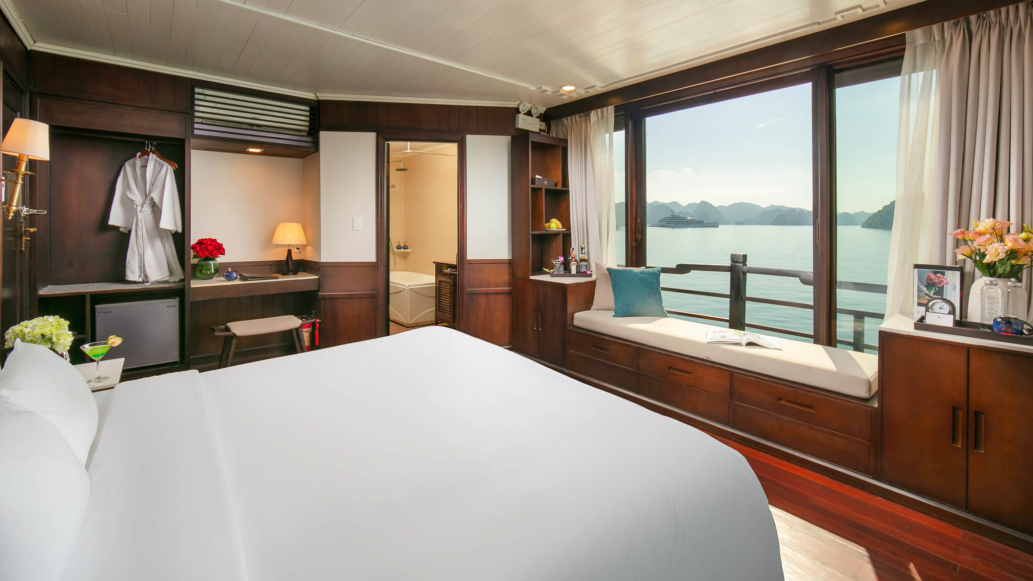 Royal Suite 2