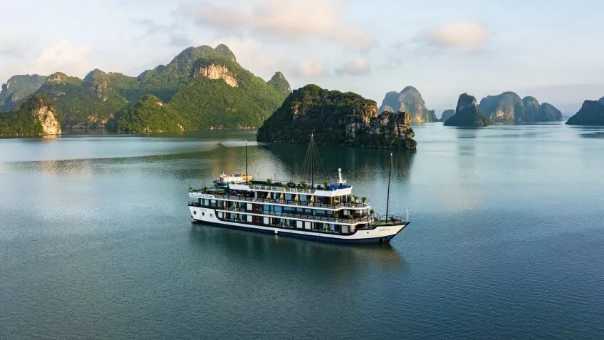La Casta Cruise - one of the top deluxe cruises in Halong Bay - Lan Ha Bay