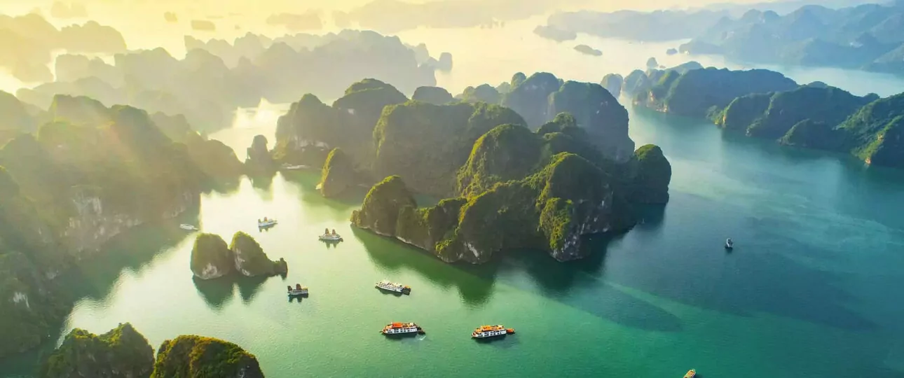 Cap La Island - Top attractions in Bai Tu Long Bay, Vietnam