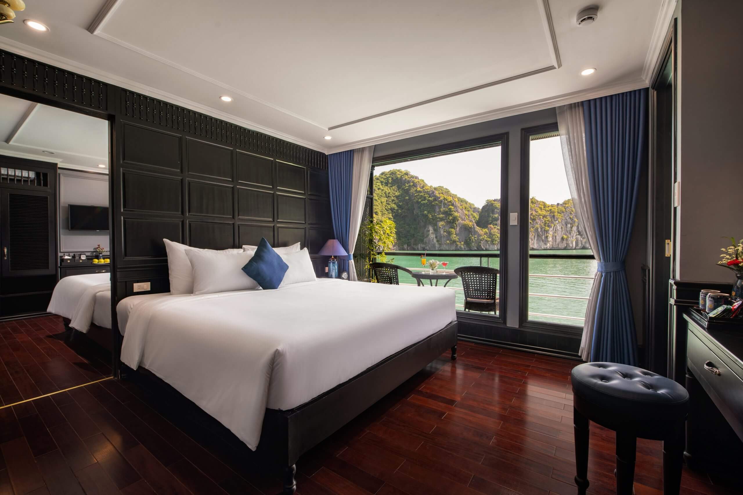 Family Connecting Suite With Private Ocean View 1