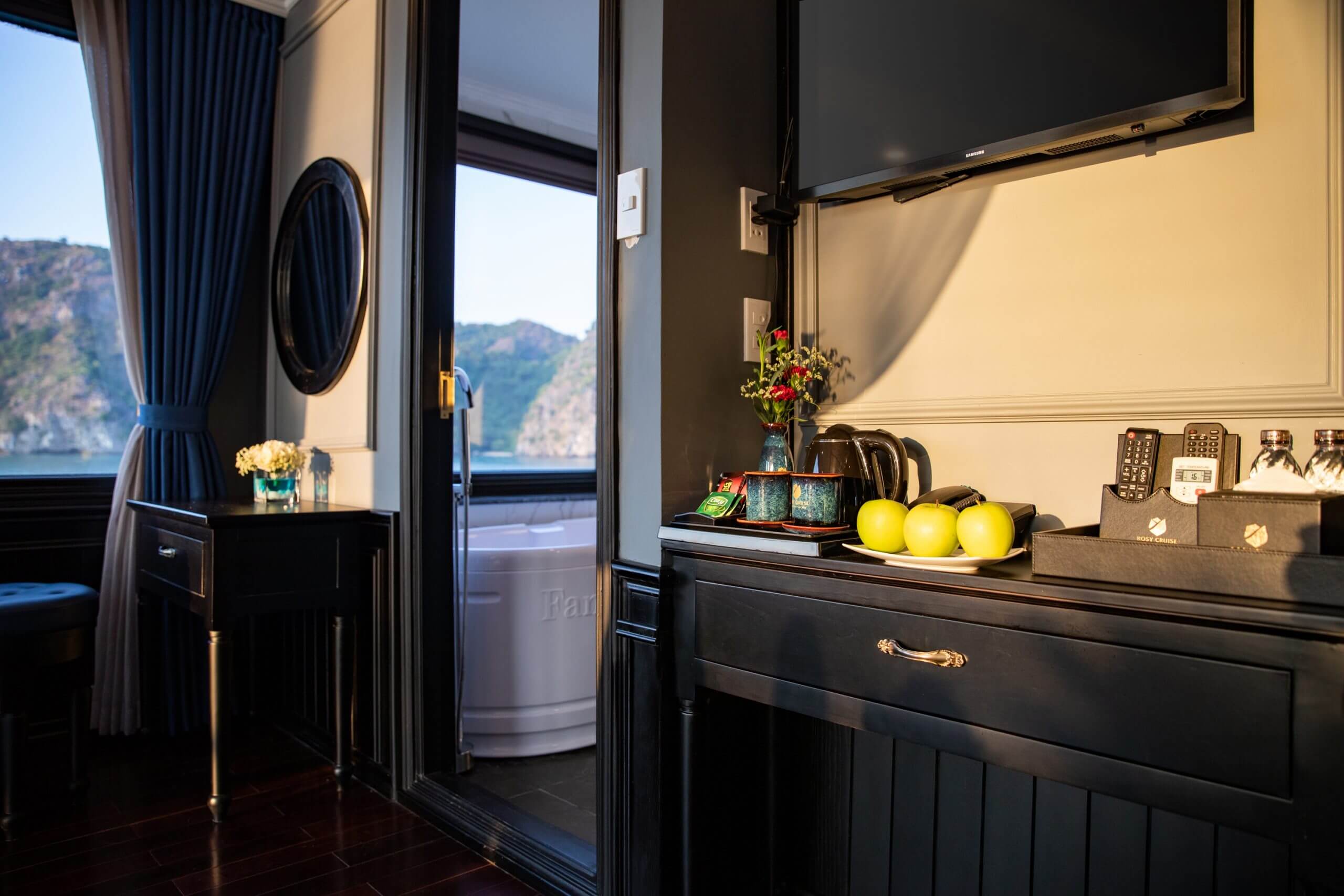 Honeymoon Suite With Private Terrace 9
