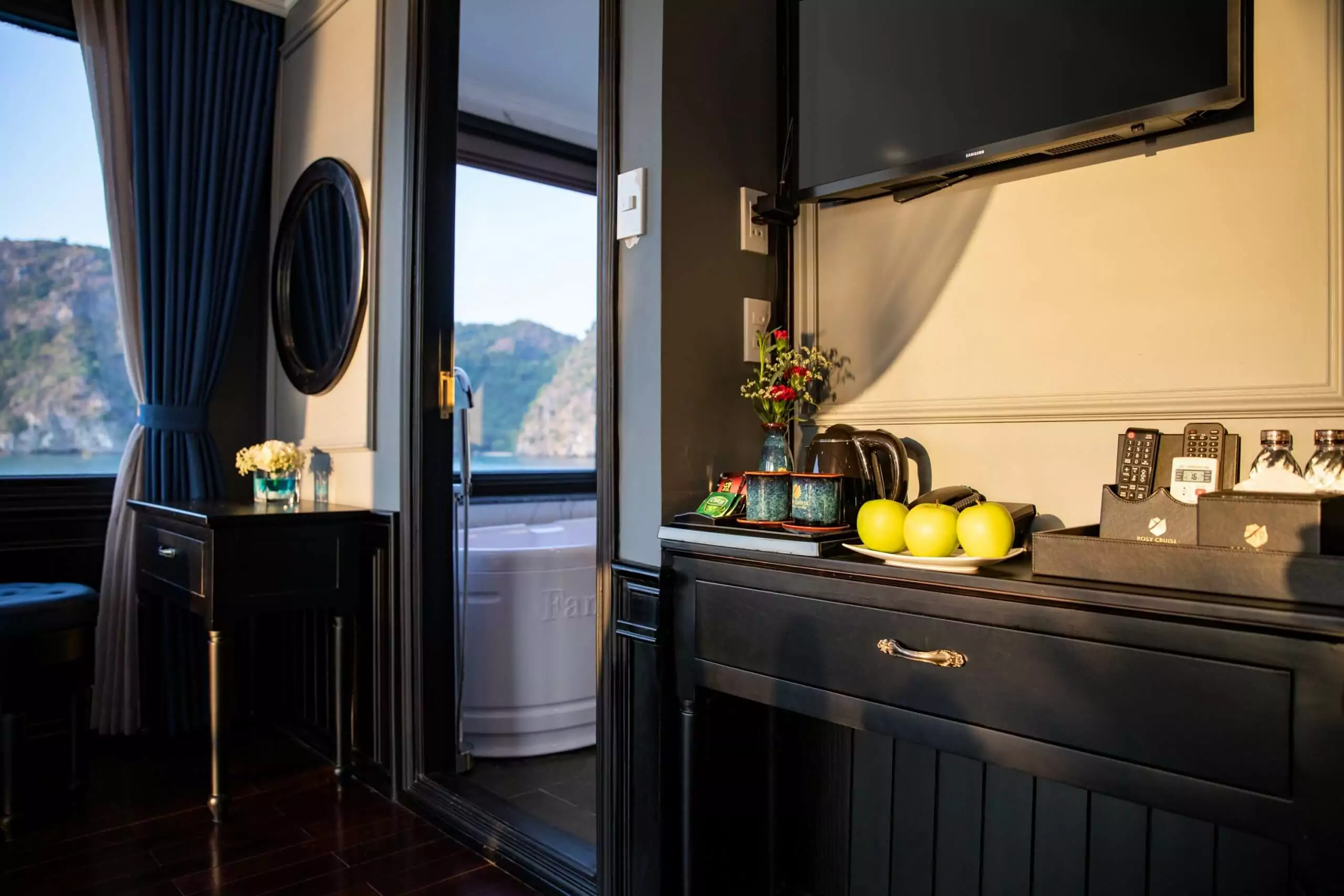 Honeymoon Suite With Private Terrace 9