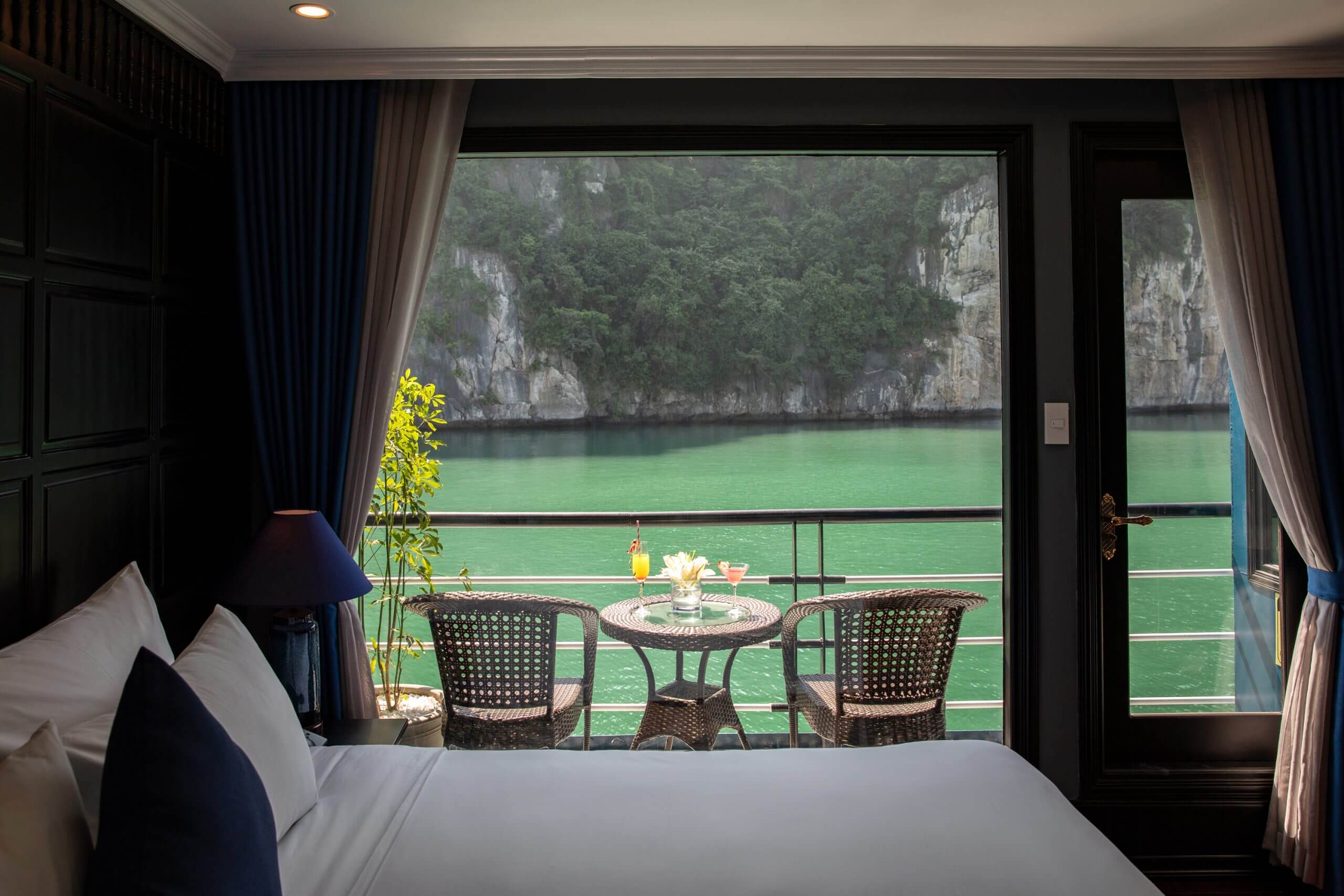 Junior Suite With Private Ocean View Balcony 3
