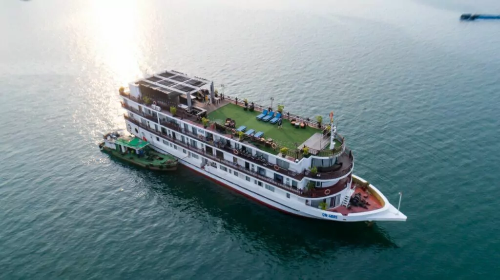 Amanda Cruise - Top budget cruises in Halong Bay, Vietnam