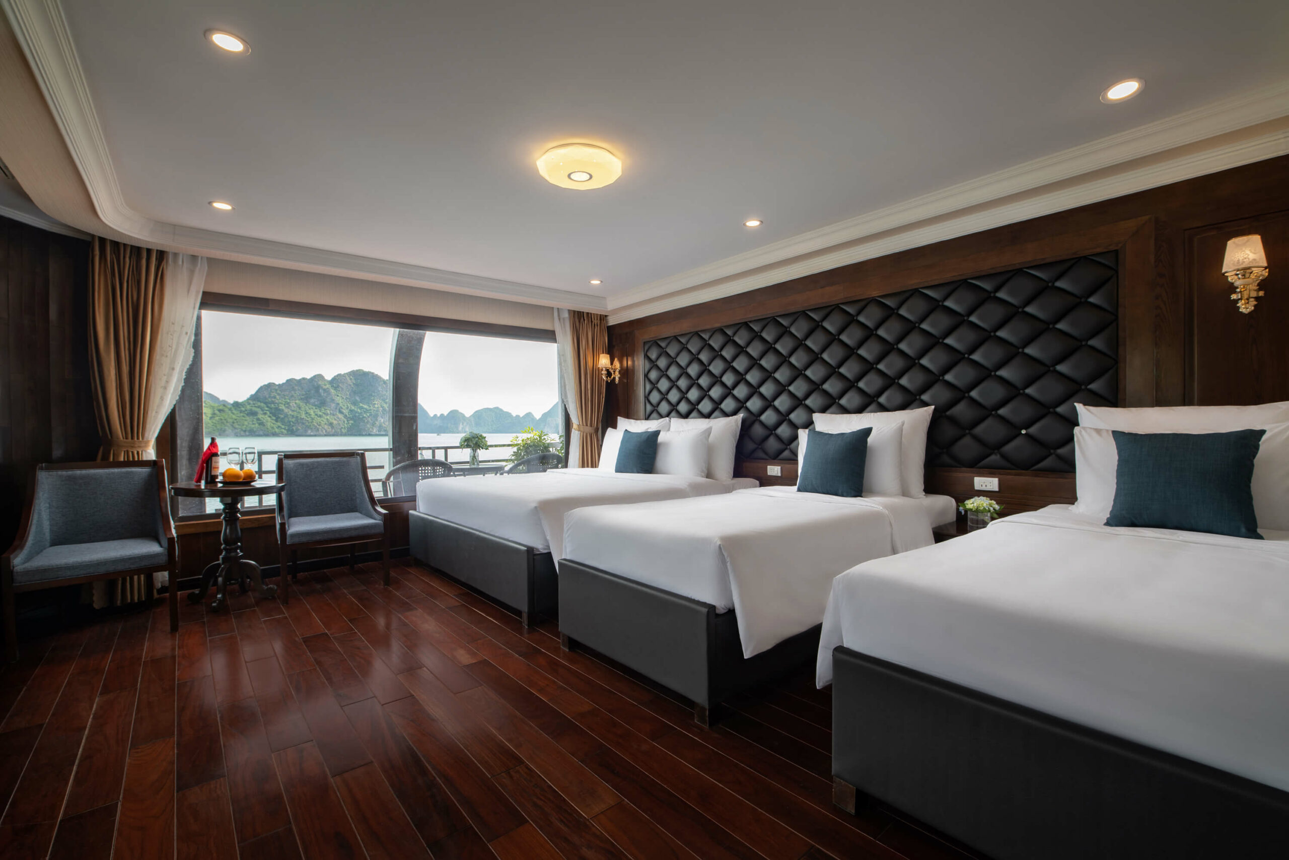 Family Suite Balcony (1 Double & 1 Single) 1