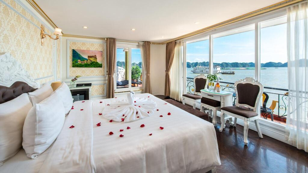 Halong Aquamarine - Triple Premium Suites 7