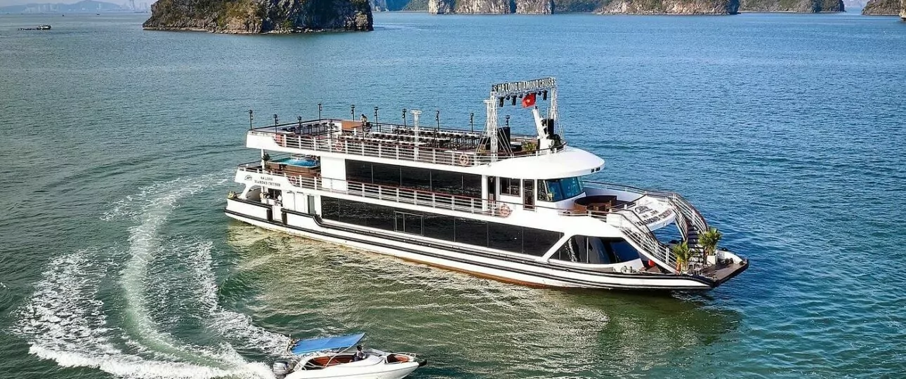 OMKARA DAY CRUISES - The First and Only Day Cruise in Halong Bay Offering Authentic Indian Cuisine by Indian Chefs