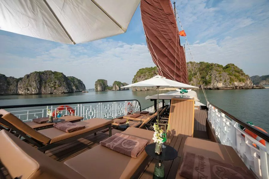 Prince Private Cruise - Top small private cruises in Halong Bay, Vietnam