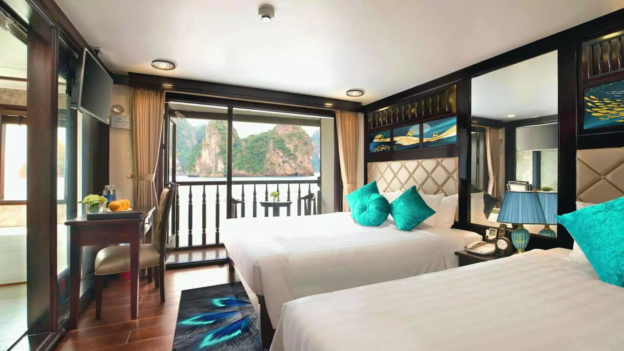 Alisa Premier Cruise Triple Senior Suite Bedroom