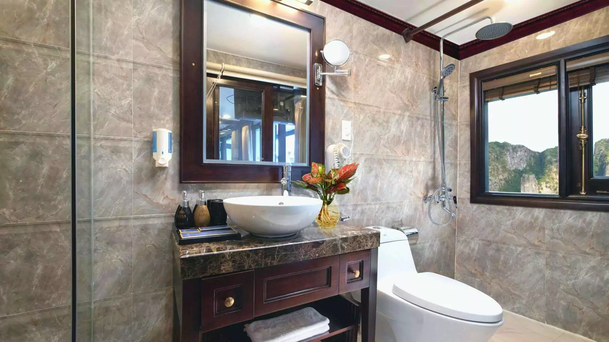 Alisa Premier Cruise Triple Senior Suite Bathroom Vanity