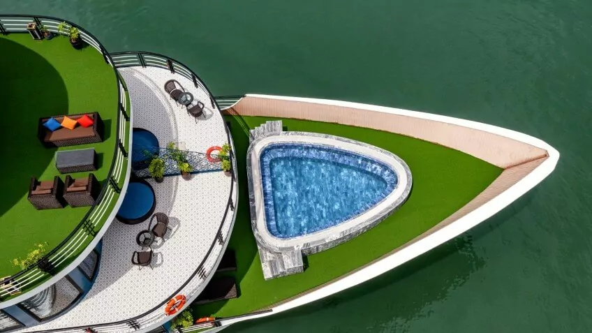 Doris Cruise – One of the Top Luxury Cruises in Halong Bay & Lan Ha Bay, Vietnam