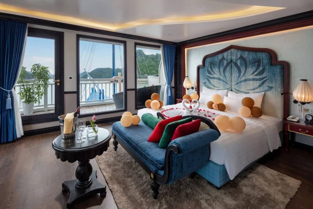 Aurora Cruise - Suite cabin