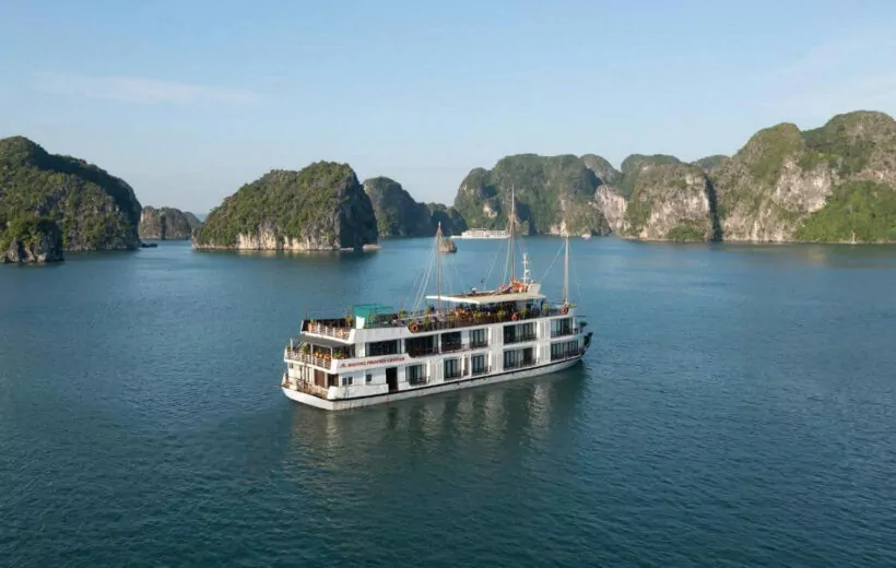 Halong Phoenix Cruises