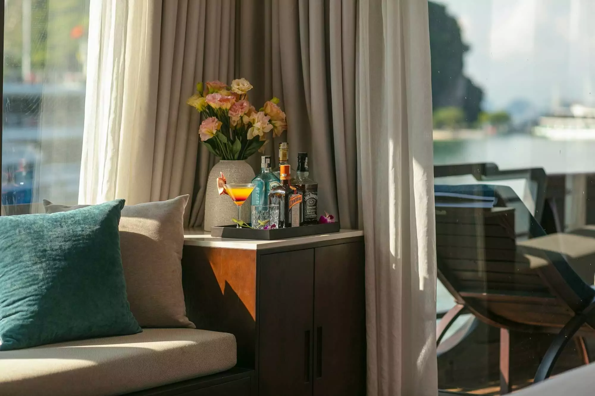 Halong Phoenix Cruises Royal Suite 13
