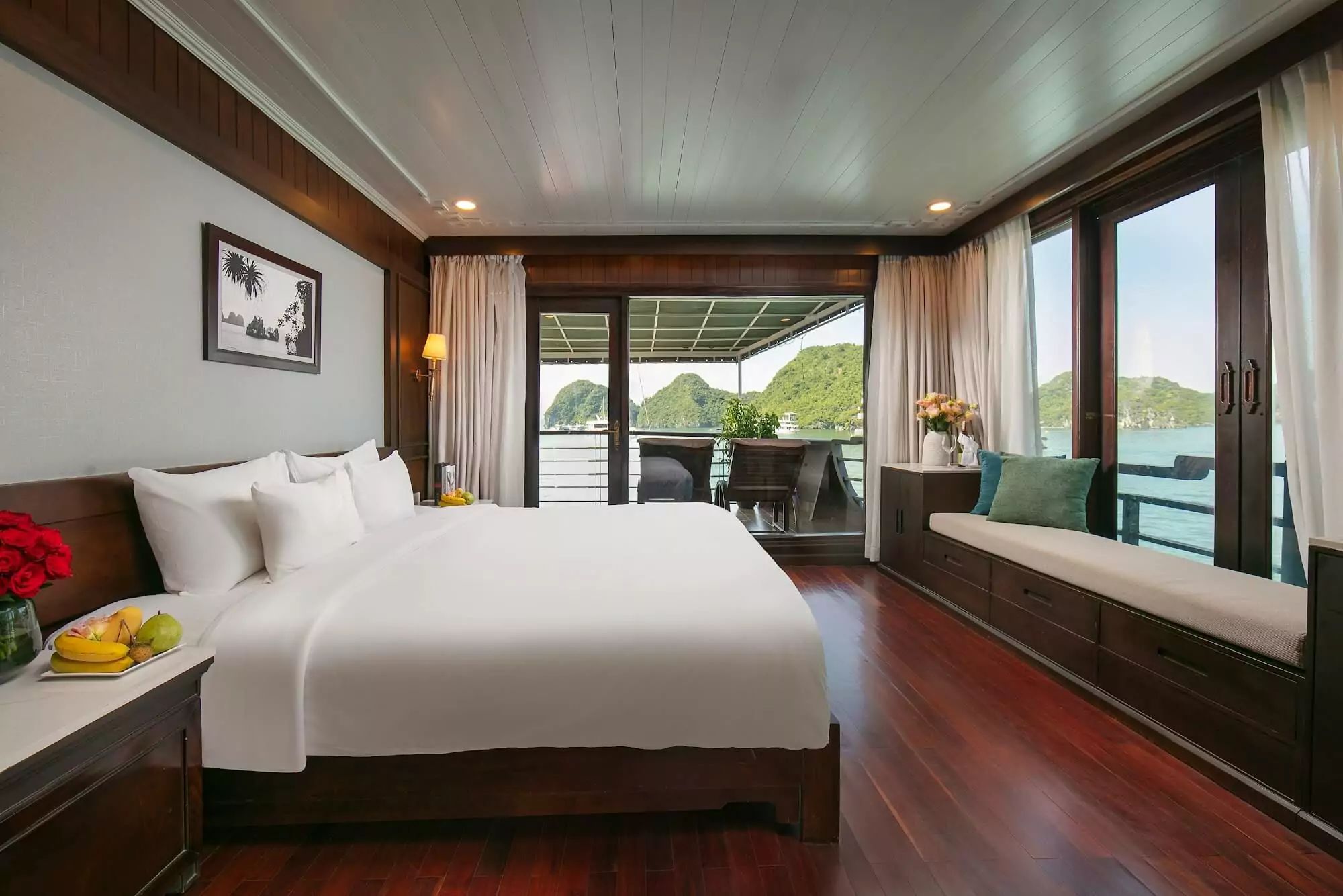 Halong Phoenix Cruises Royal Suite 3