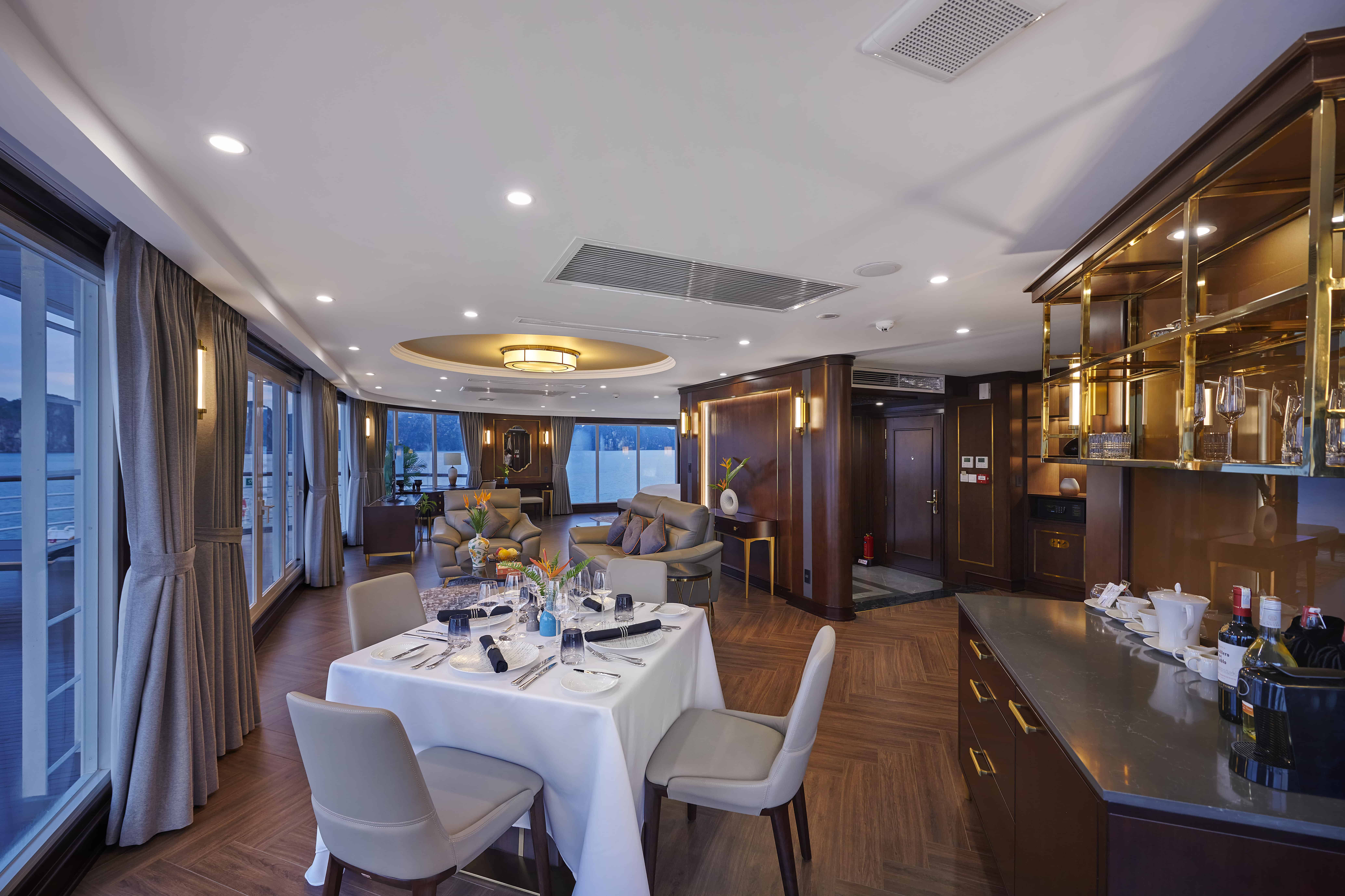 Legacy Gallery Suite 2