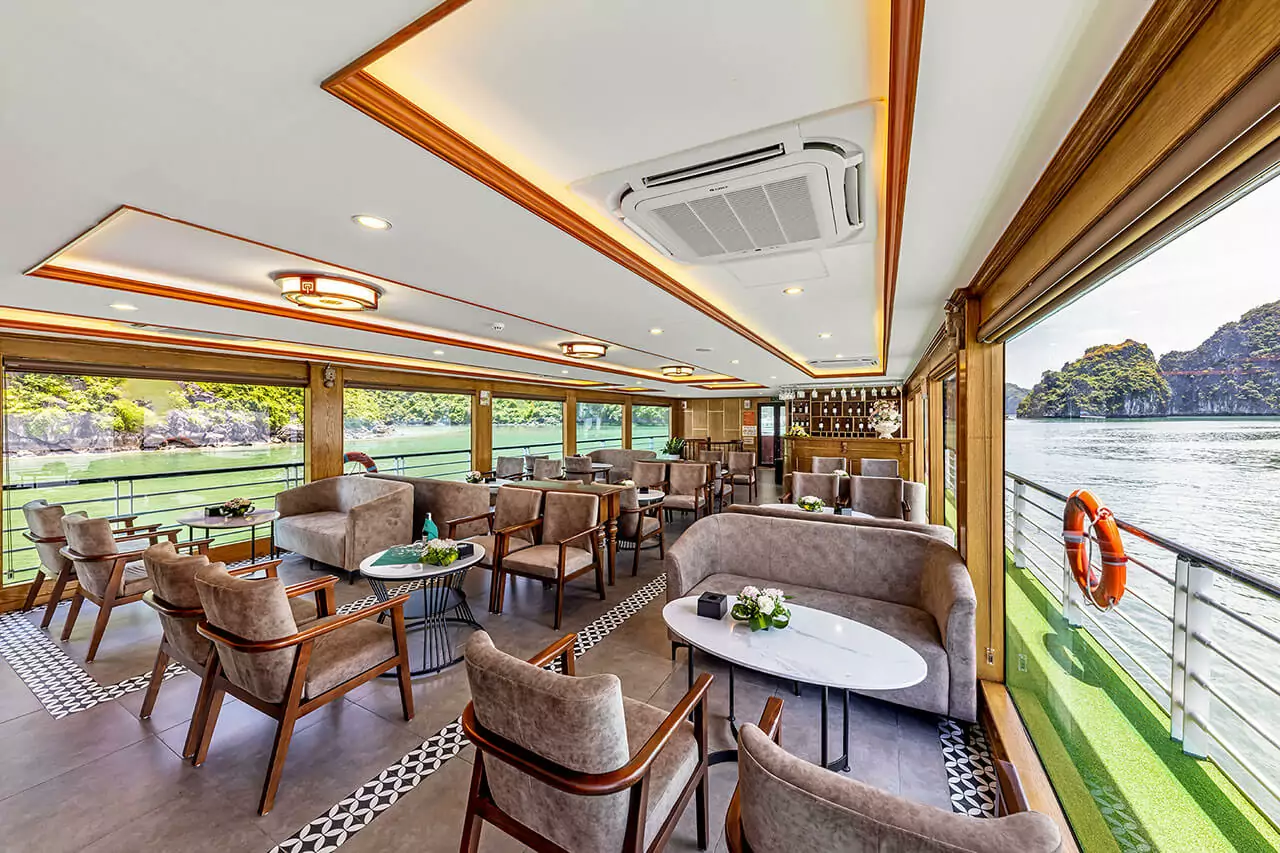 HALONG HERITAGE LUXURY DAY CRUISE Restauran