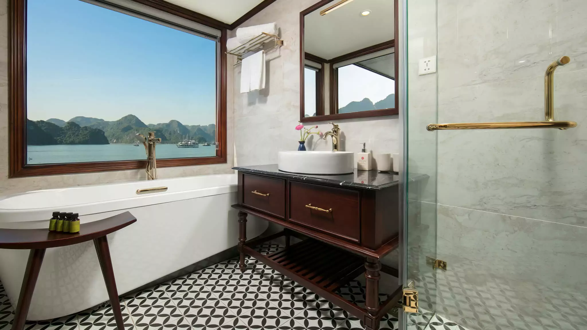 Heritage Binh Chuan Cruise Halong Bay - Ocean Suites 4