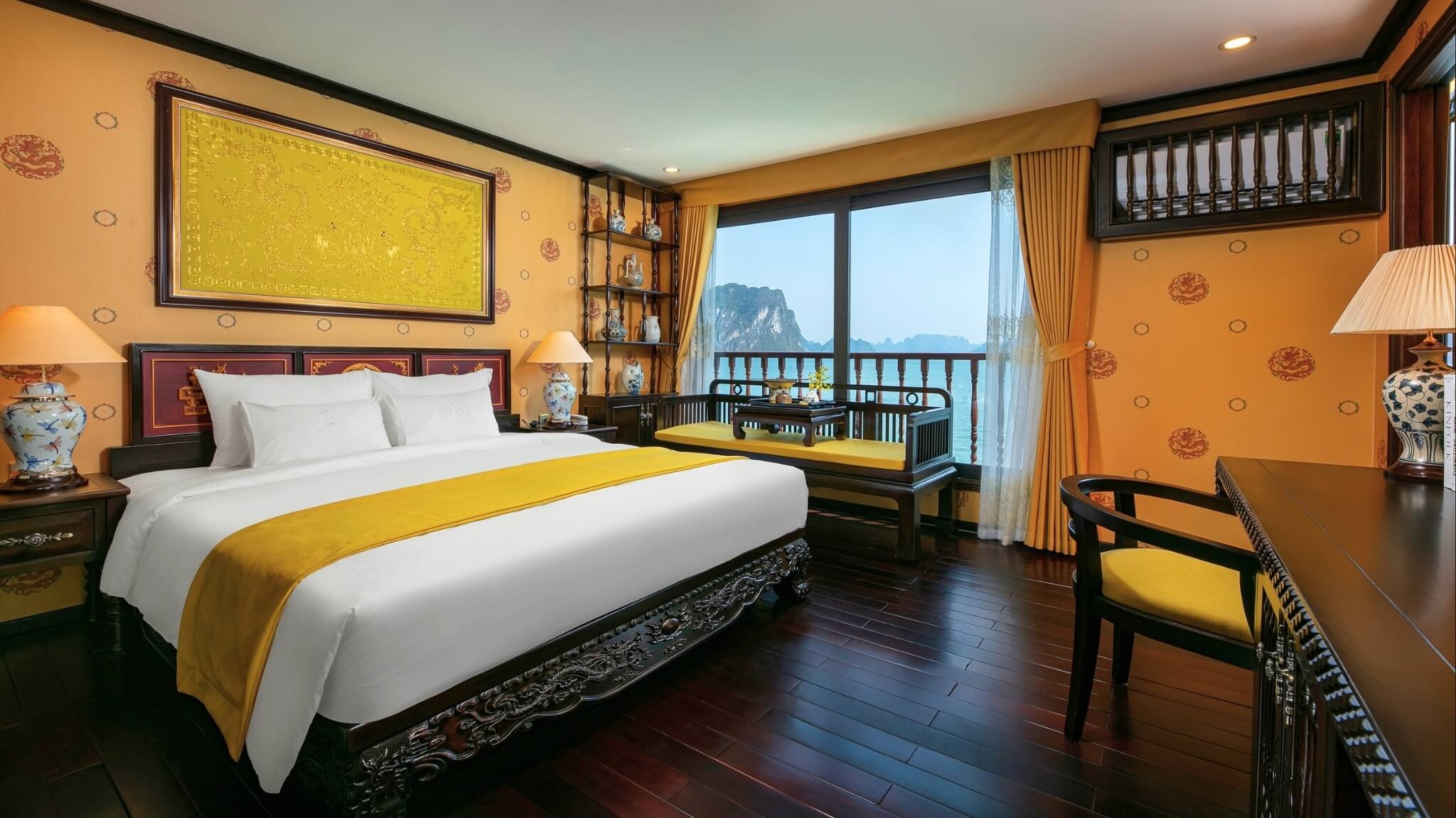 Nostalgia Cruise - King Suite