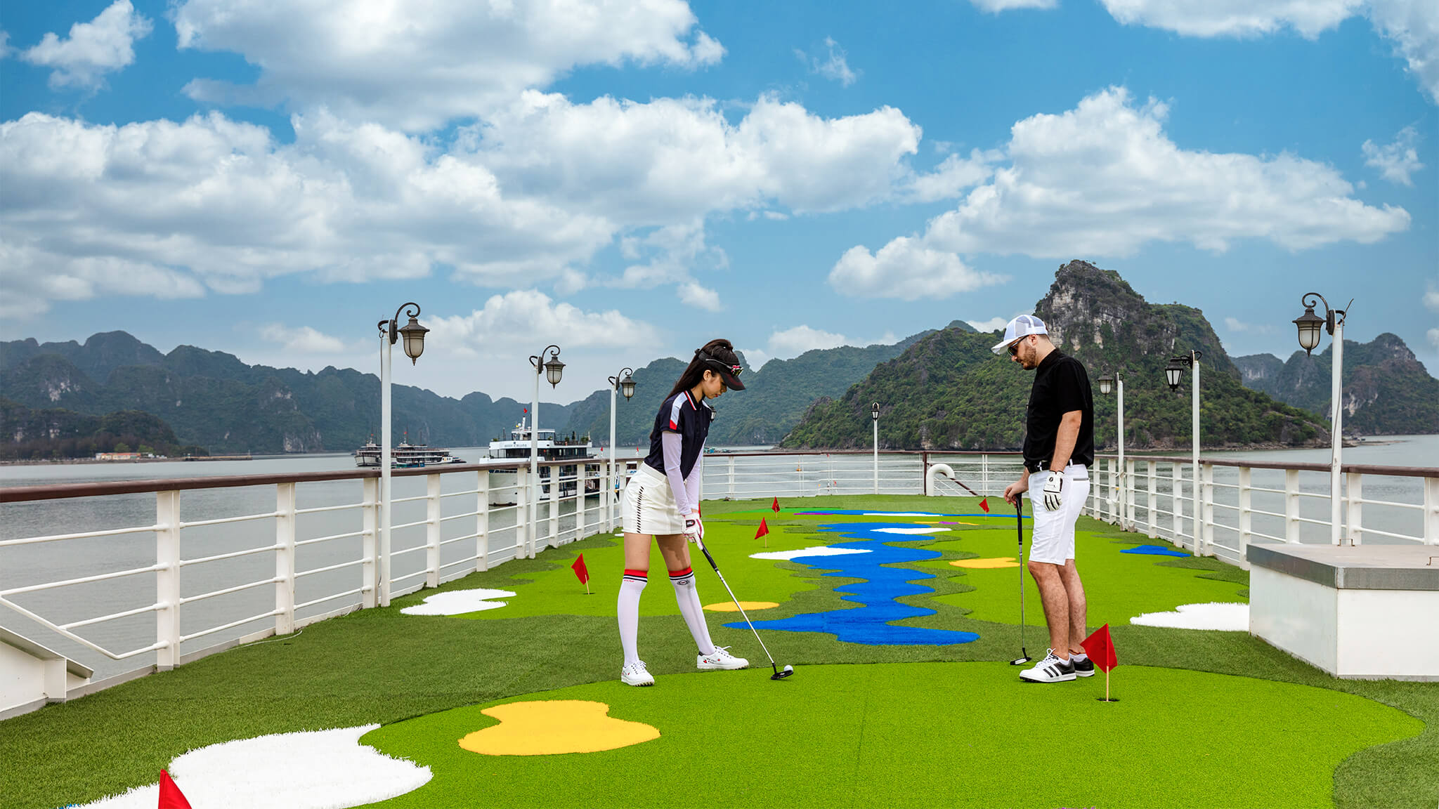 Mon Cheri Cruise - Mini Golf